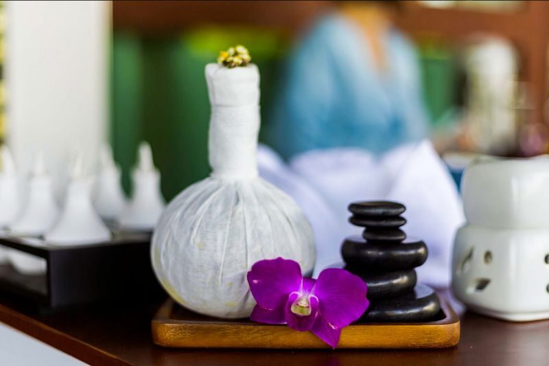 Namm Spa Boutique | Thai Foot Aroma Massage at Bang Tao in Phuket - Who will get the most from this visit