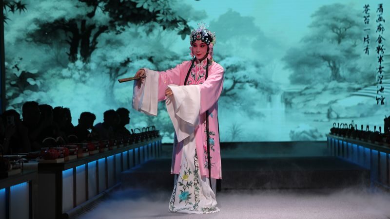 Nanjing Jinling Dream of Splendor Imperial Banquet Experience (Nanjings Must-Visit Imperial Banquet Restaurant + A Dual Feast for the Eyes and Taste Buds + Opera and Guzheng Chinese Culture + Immersive Experience of Ancient Emperors Glory) - What is on the menu