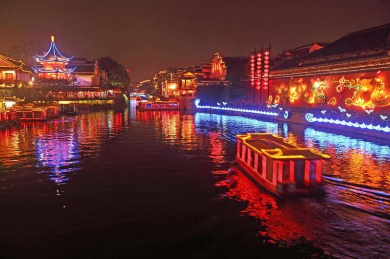Nanjing:Night Cruise-Qinhuai River&Night Visit-Zhonghua Gate - Exploring the Night Cruise on Qinhuai River