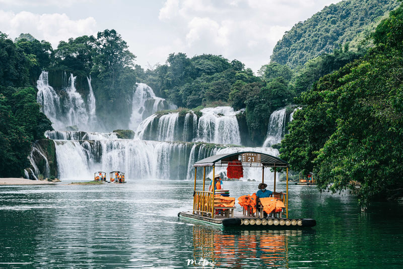 Nanning Detian Waterfall Full-Day Private Tour with Tickets - Two hours to walk around the falls