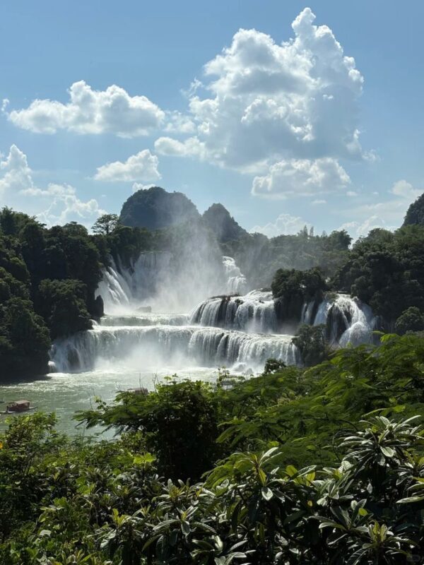 Nanning Detian Waterfall & Mingshi Village Full-Day Tour - Mingshi Village and the open pastures