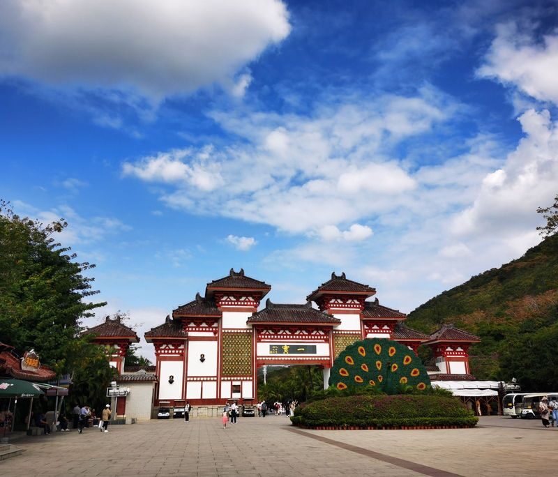 Nanshan Temple - Inside the Tang-style temple