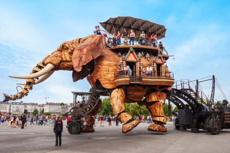 Nantes: City Exploration Game and Tour - Experience Highlights