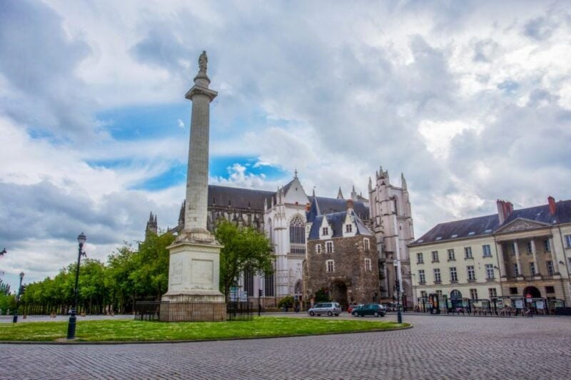 Nantes: Family Quest Guided Walking Tour - Good To Know