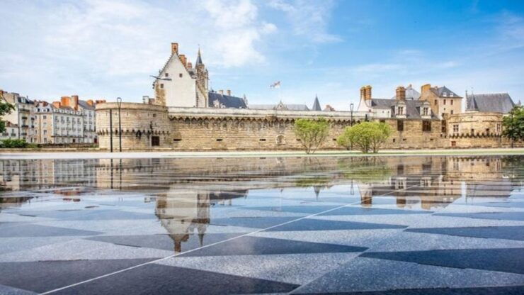 Nantes : Must-see Attractions Walking Tour - Architectural Marvels in Nantes