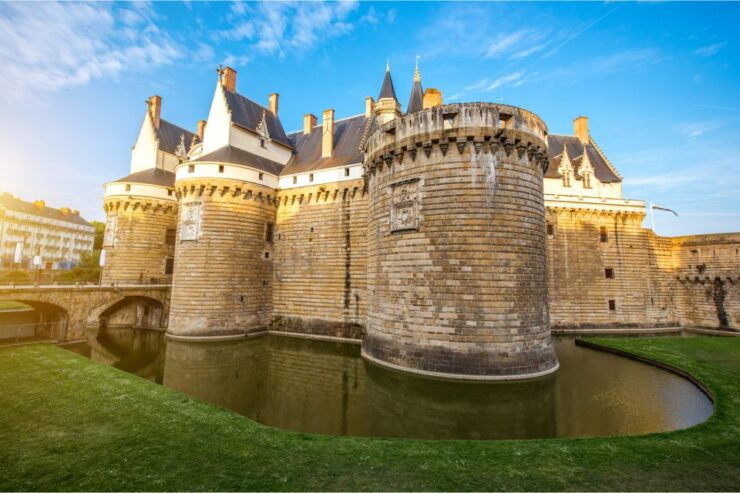 Nantes: Self-Guided Scavenger Hunt & Walking Tour - Experience Highlights