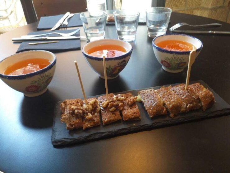Nantes Traditional Food Group Walking Tour - Tour Duration and Guide Availability