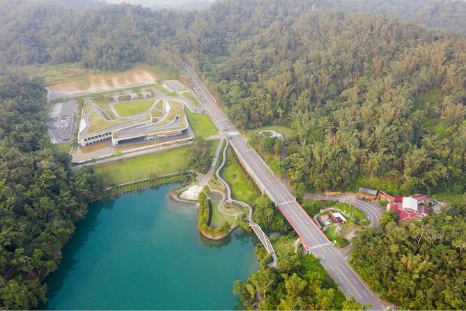 Nantou Day Tour: Sun Moon Lake & Ita Thao Pier From Taipei - Meeting and Pickup Information