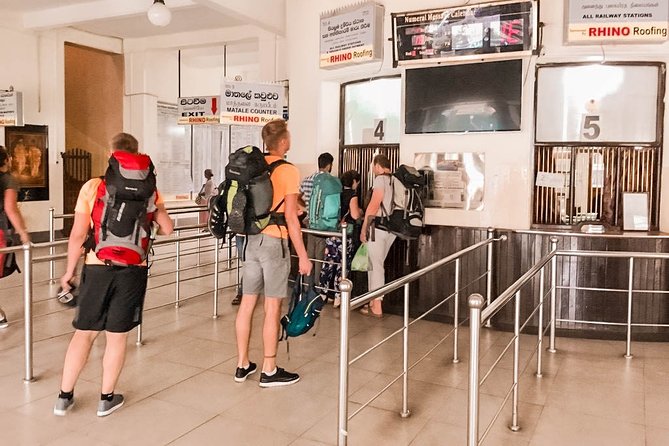 Nanu Oya to Ella Train Ride on (Train No: 1005 "Podi Menike") - Choose Your Class of Travel