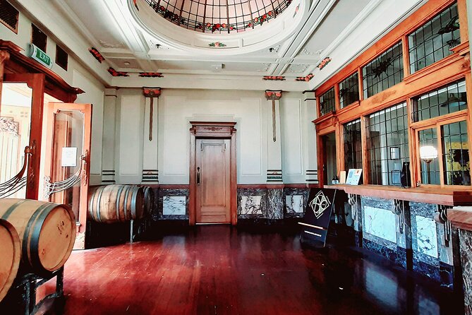 Napier Afternoon Wine, & Gin or Beer Tasting Tour - Positive Reviews From Individuals