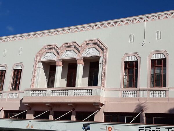 Napier: Art Deco Center, Te Mata Peak, Wine & Cheese Tasting - The Sum Up