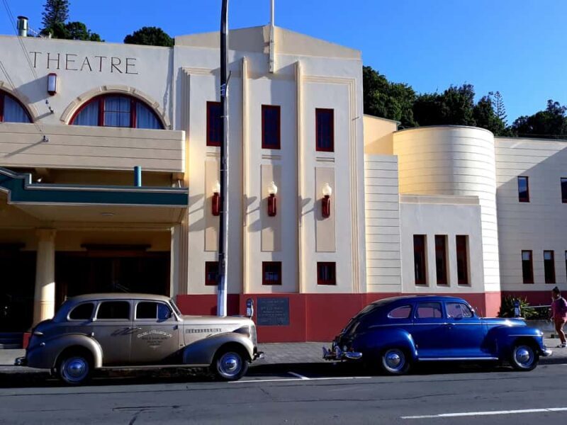 Napier: Art-Deco + Te Mata Peak+ Garden Walk + Wine Tasting - What Makes This Tour Stand Out