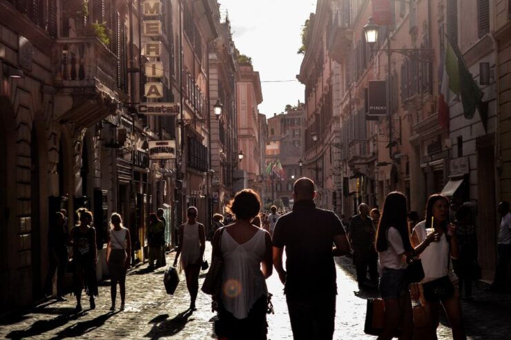 Naples: 2-Hour Walking Tour W/ Food Tasting Experience - Experience