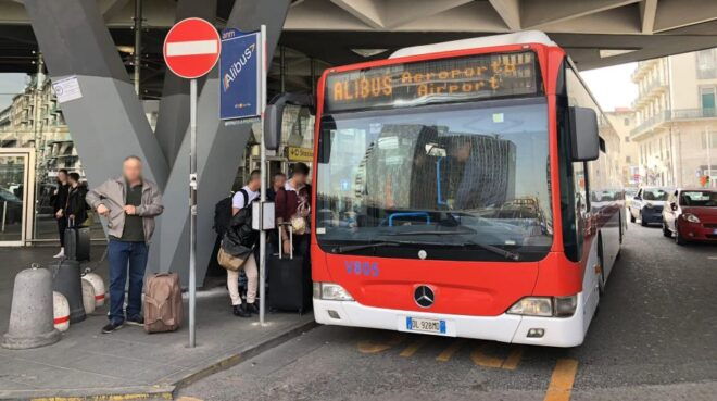 Naples Airport: Bus Transfer To/From Naples Maritime Station - Selecting Participants and Date