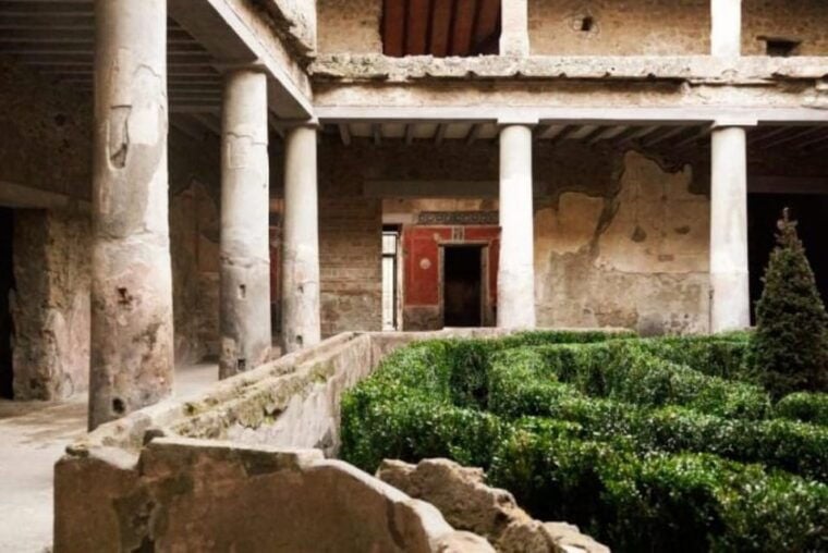 Naples: Amalfi Coast, Sorrento and Pompeii Day Trip - Who Should Consider This Tour?