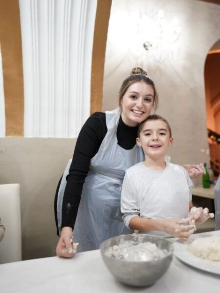 Naples: Authentic Italian Pizza-Making Workshop With Drinks - Pizza-Making Process