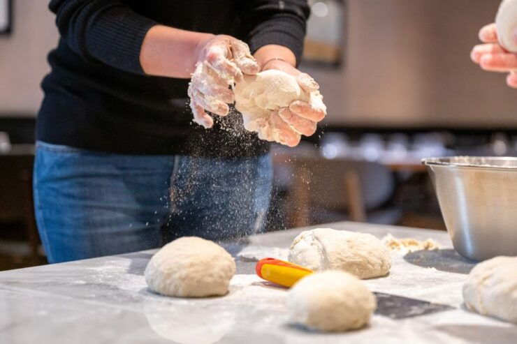 Naples: Authentic Neapolitan Pizza Making Class - Experience Highlights