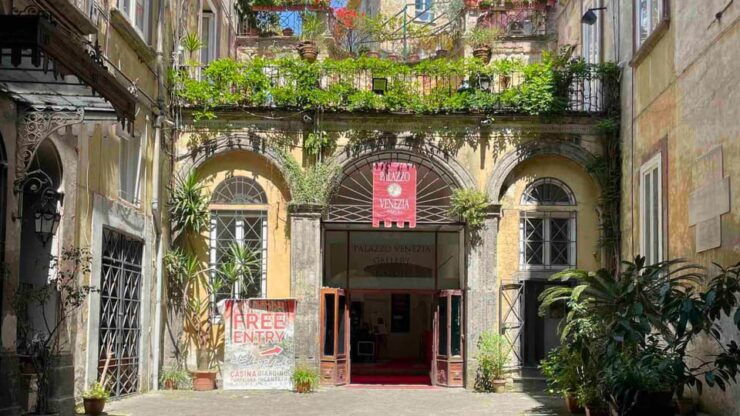 Naples: Blood and Passion - A Self-Guided Audio Tour - Good To Know