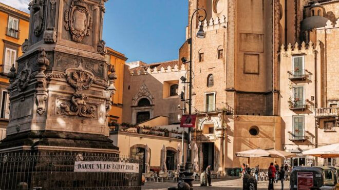 Naples: Blood and Passion - A Self-Guided Audio Tour - Audio Guide Features