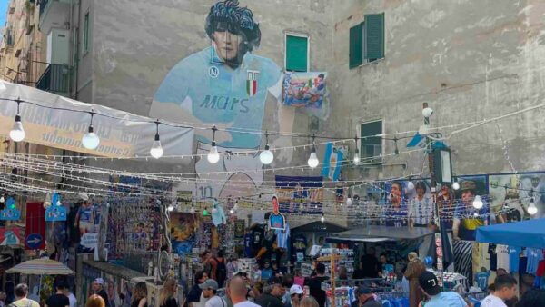 Naples: Blood and Passion - A Self-Guided Audio Tour - The Miraculous Blood of San Gennaro