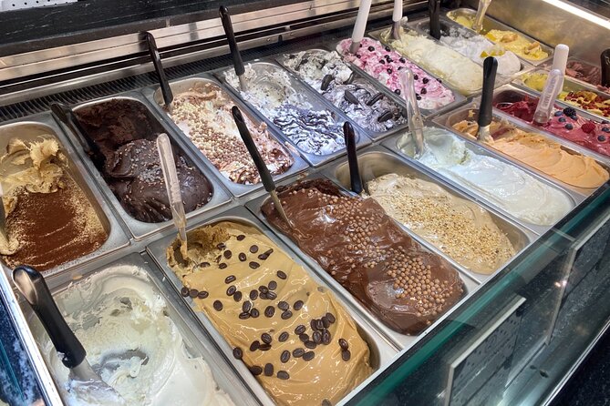 Naples by Night Food Tour With Wine Tasting & Visit of Decumani and Ancient City - Notable Landmarks and Monuments
