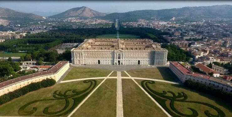 Naples: Caserta Royal Palace & Historic Center Day Trip - Tour Highlights