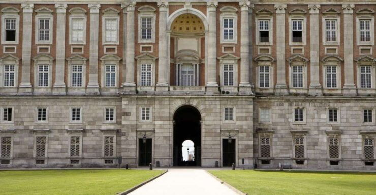 Naples: Caserta Royal Palace & Historic Center Day Trip - Tour Logistics