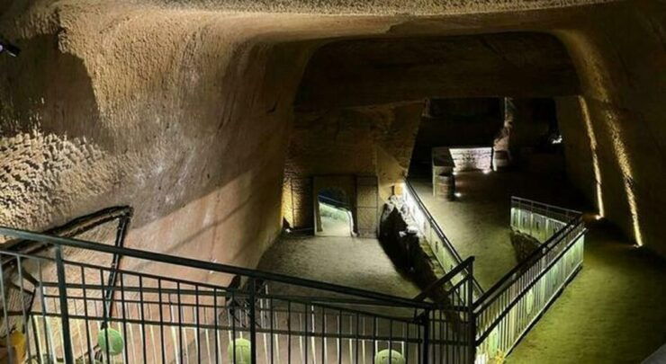 Naples: City and Lapis Museum Tour With an Archaeologist - Experience