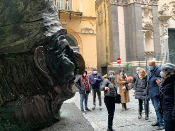 Naples City Center: Discover Spaccanapoli - Tour in Italian - Local Guide Insights