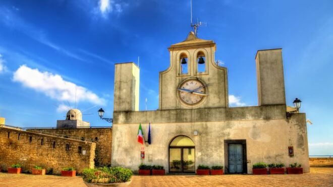 Naples: City Exploration Game and Tour on Your Phone - Ideal Experiences and Highlights