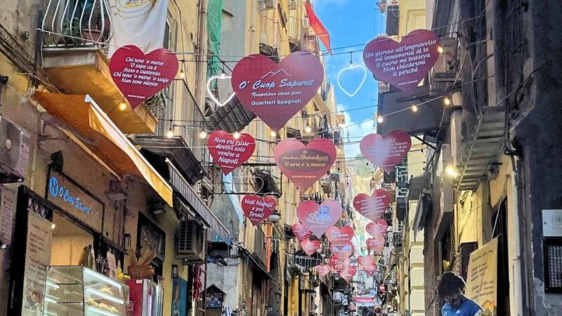 Naples: Discover via Toledo Amid History and Tradition - A Stroll Through Time: The Struscio Tradition