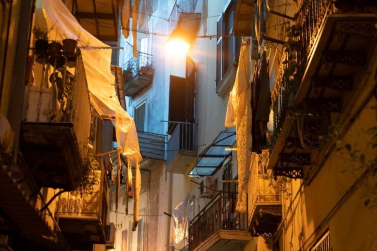 Naples: Express Walk With a Local in 60 Minutes - Activity Details
