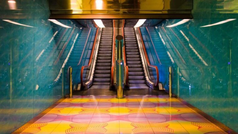 Naples: Guided Tour of the Artists Tube on Line 1 to Toledo - Pricing and Booking Information