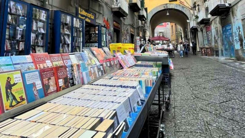 Naples: Historical Centre Tour and Visit to the Water Museum - Good To Know
