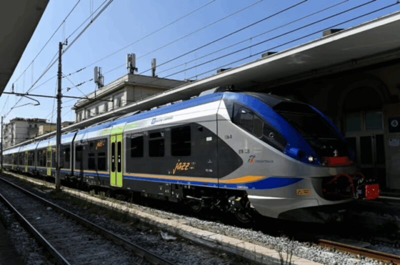 Naples: Hop-On Hop-Off Bus Tour with Train from Salerno - Good To Know