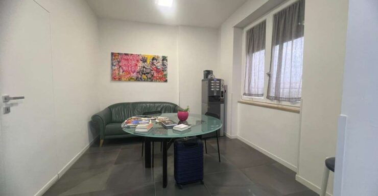 Naples Luggage Storage - Service Details