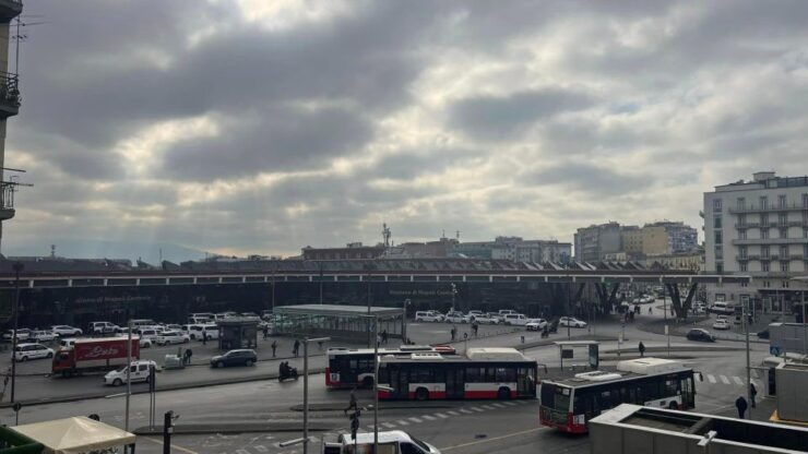 Naples Luggage Storage - Experience Description