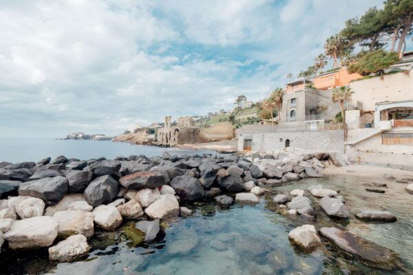 Naples: Minibus Tour of Chiaia, Posillipo, and Nisida - The Sum Up