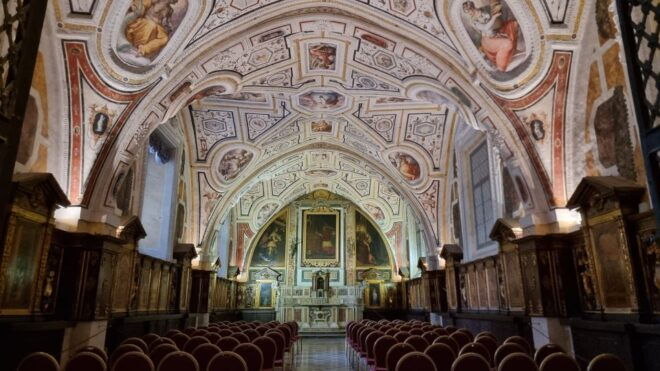 Naples: Monuments and Historic District Self-Guided Tour - Gothic Architecture at San Lorenzo
