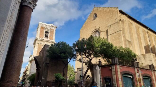 Naples: Monuments and Historic District Self-Guided Tour - Renaissance Art at S. Anna Dei Lombardi