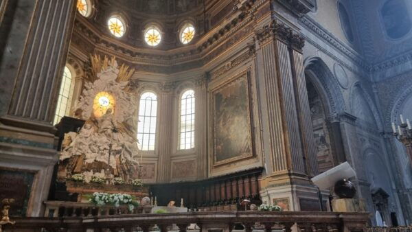 Naples: Monuments and Historic District Self-Guided Tour - Breathtaking Views and Landmarks