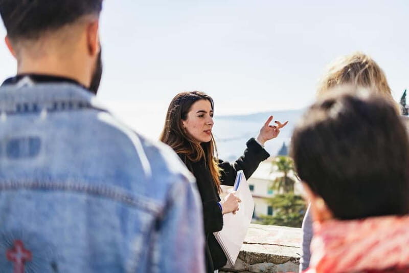 Naples: Panoramic Walking Tour with Funicular - Food and Refreshments