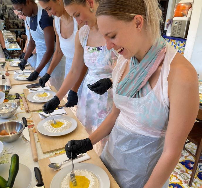 Naples: Pasta Cooking Class With Tiramisù and a Drink - Booking and Cancellation Policy