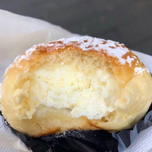Naples: Pizza and Beyond Food Tour - Social Dining Experience
