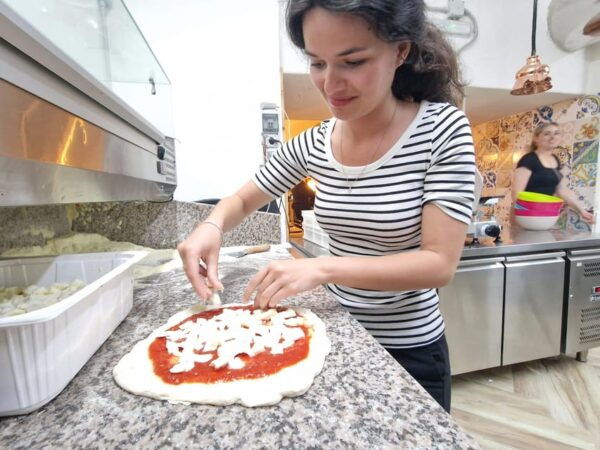 Naples: Pizza Making Class With Local Pizzaiolo - Suitability and Accessibility