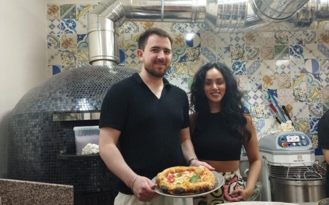 Naples: Pizza Making Class With Neapolitan Chef and Drink - Personalized Pizza Creation