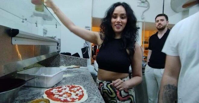 Naples: Pizza Making Class With Neapolitan Chef and Drink - Tasting and Enjoyment