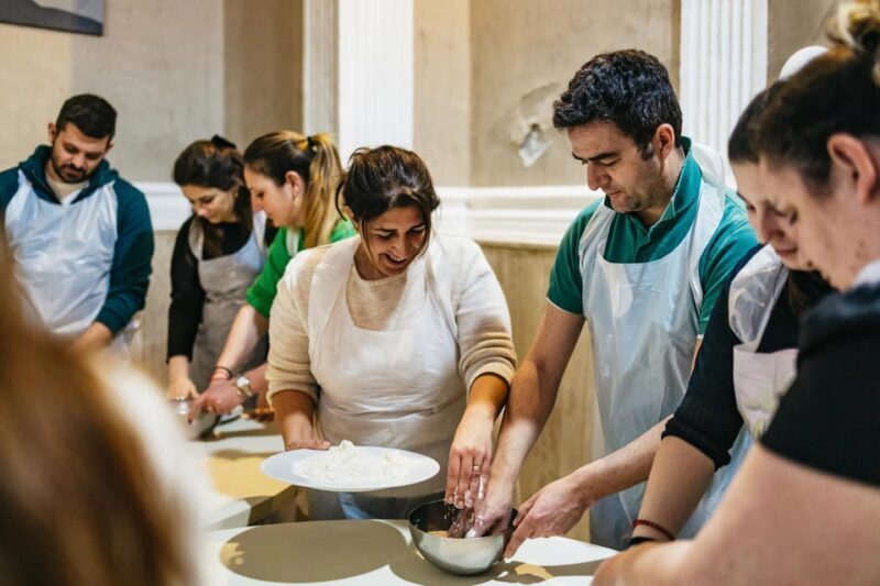 Naples: Pizza-Making Workshop with Drink and Appetizer - FAQs