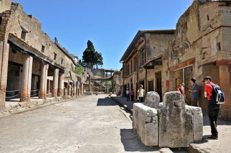 Naples: Pompeii and Herculaneum Private Walking Tour - Itinerary