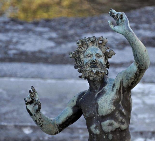 Naples: Pompeii and Herculaneum Private Walking Tour - Description